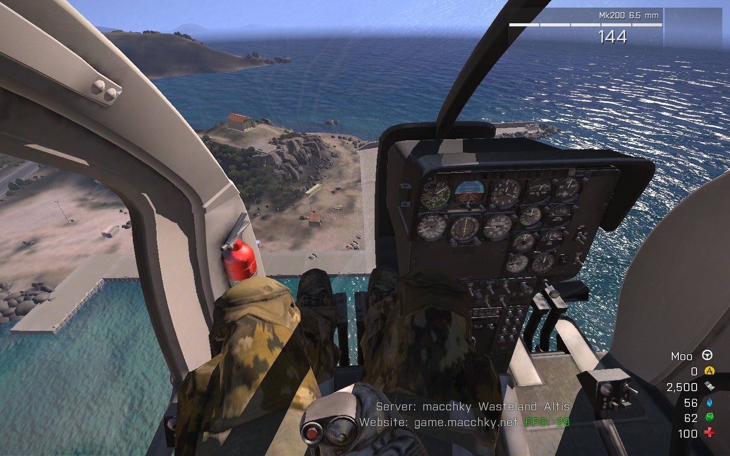 海の上をヘリコプターで飛行