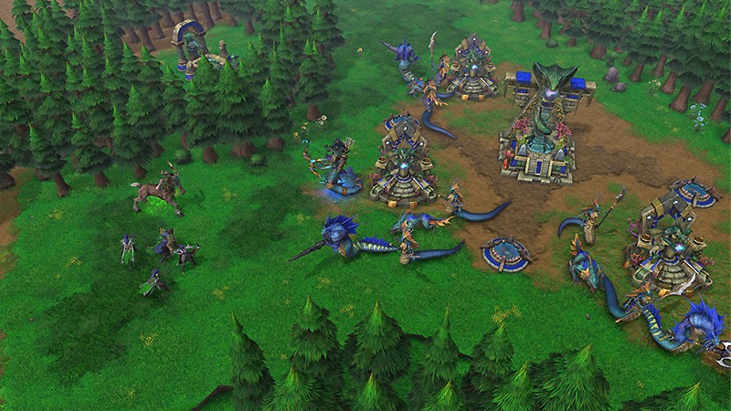 4種類の種族で戦う『Warcraft III:Reforged』